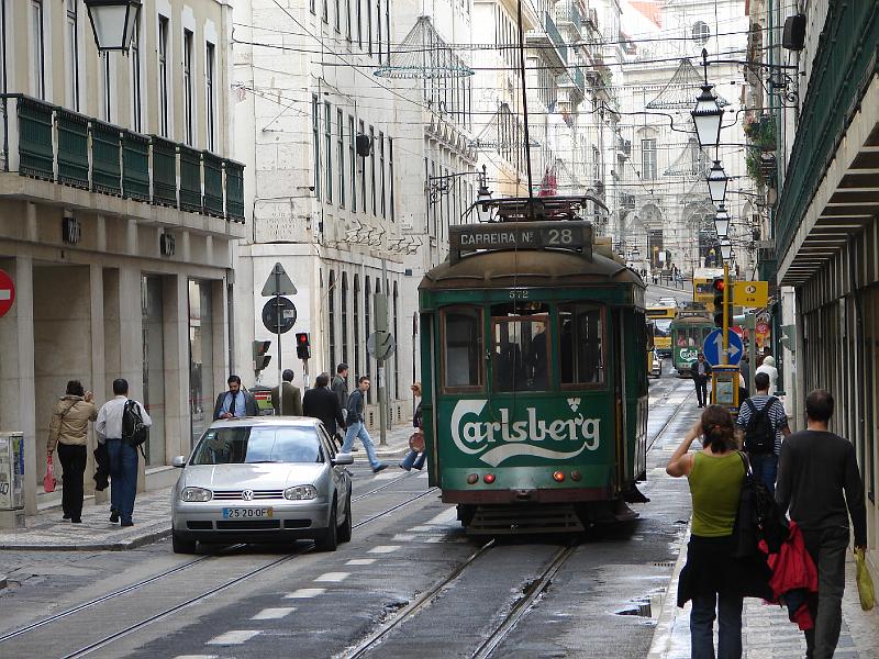 01_11_05 060.jpg - Typisch Lissabon...